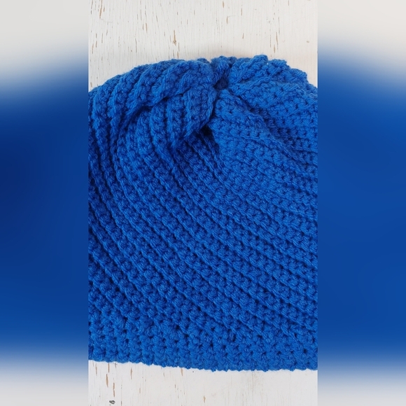 Pretty Cool Blue Adult Beanie Handmade Crochet Hat Winter Christmas Gift Warm - Picture 5 of 8